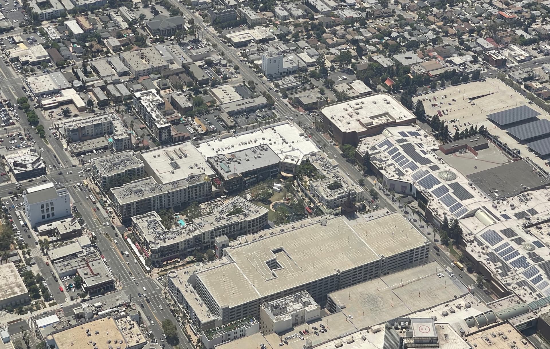Americana at Brand and downtown Glendale, California